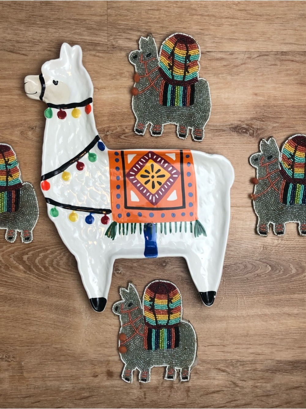PIER 1 Ceramic Llama Serving Tray with 4 Llama Beaded Coasters